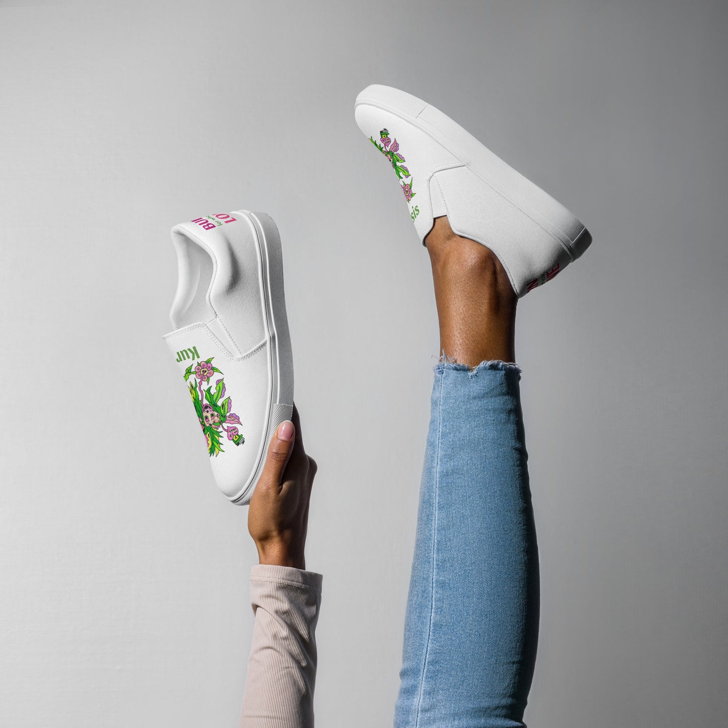 Women’s slip-on canvas shoes